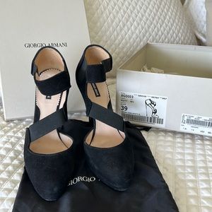Giorgio Armani black suede heels attempted to wear once close to new in box